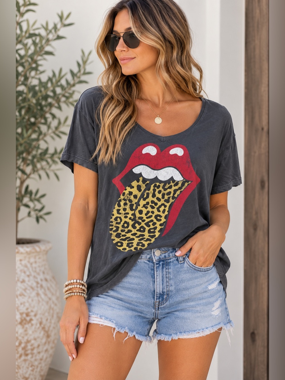Daydreamer Rolling Stones Leopard Tongue Tour Tee Gray Small